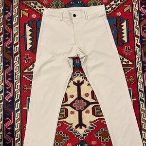 Western Rise Evolution Chino - Dune - 30x30"